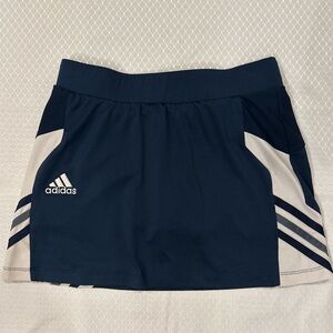 Adidas Navy Tennis 🎾 or Golf ⛳️ Performance Skort, Climalite fabric, ball pocket